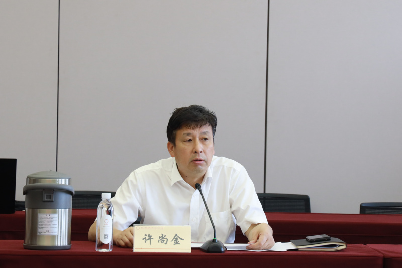 集團(tuán)紀(jì)委組織召開浙江東方金融業(yè)務(wù)骨干“不想腐”機(jī)制調(diào)研座談會 許尚金.jpg