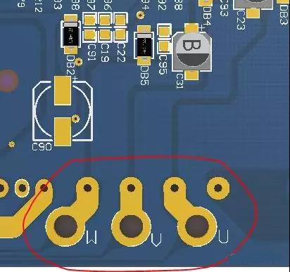 PCB設計不僅可以將PCB實現為即插即用的插件，而且可以增加焊料的厚度以達到過大電流的目的。